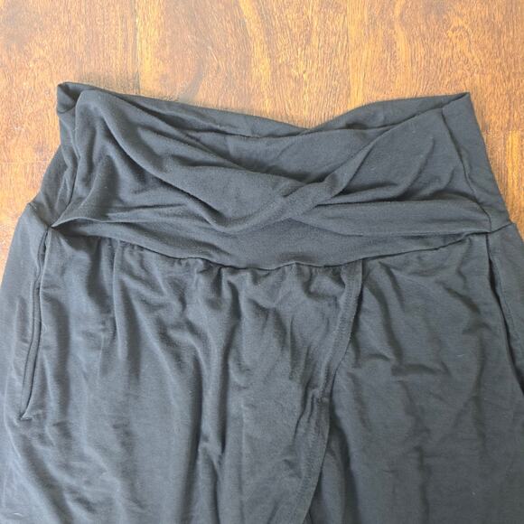 Athleta Release Pants - Black - XS - Style # 657532 - Picture 6 of 11